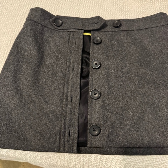 GAP Womens gray mini skirt 4 wool blend fully lined button Y2K 90s 2000s career - Picture 14 of 15